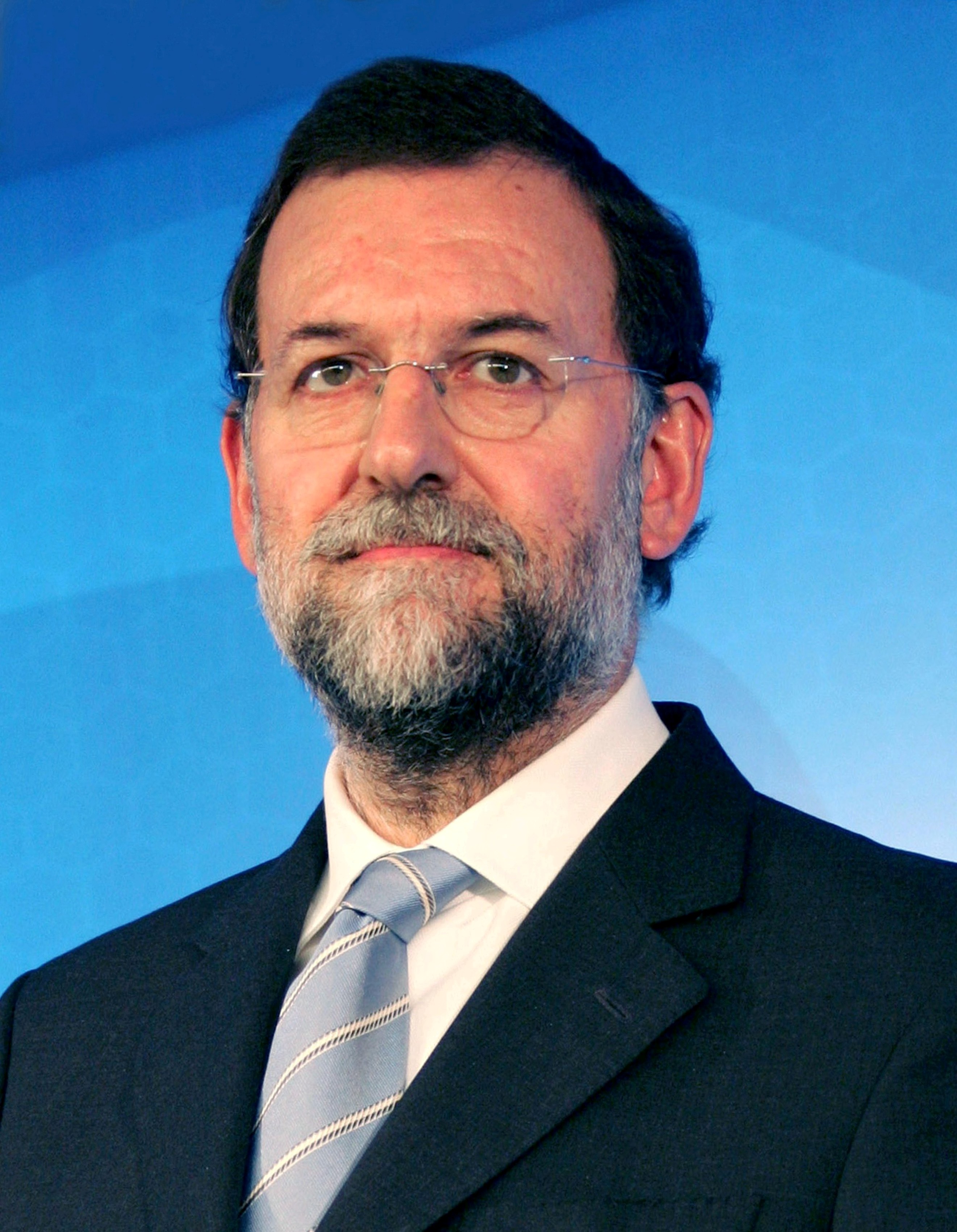 http://www.politicaymoda.com/wp-content/uploads/2010/08/imgmariano-rajoy3.jpg