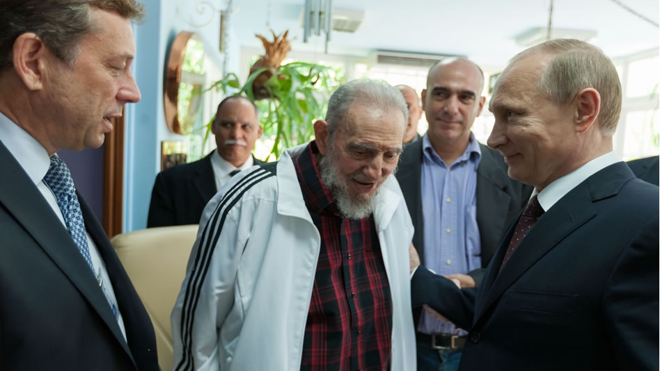 Fidel Castro recibe a en | Política Moda